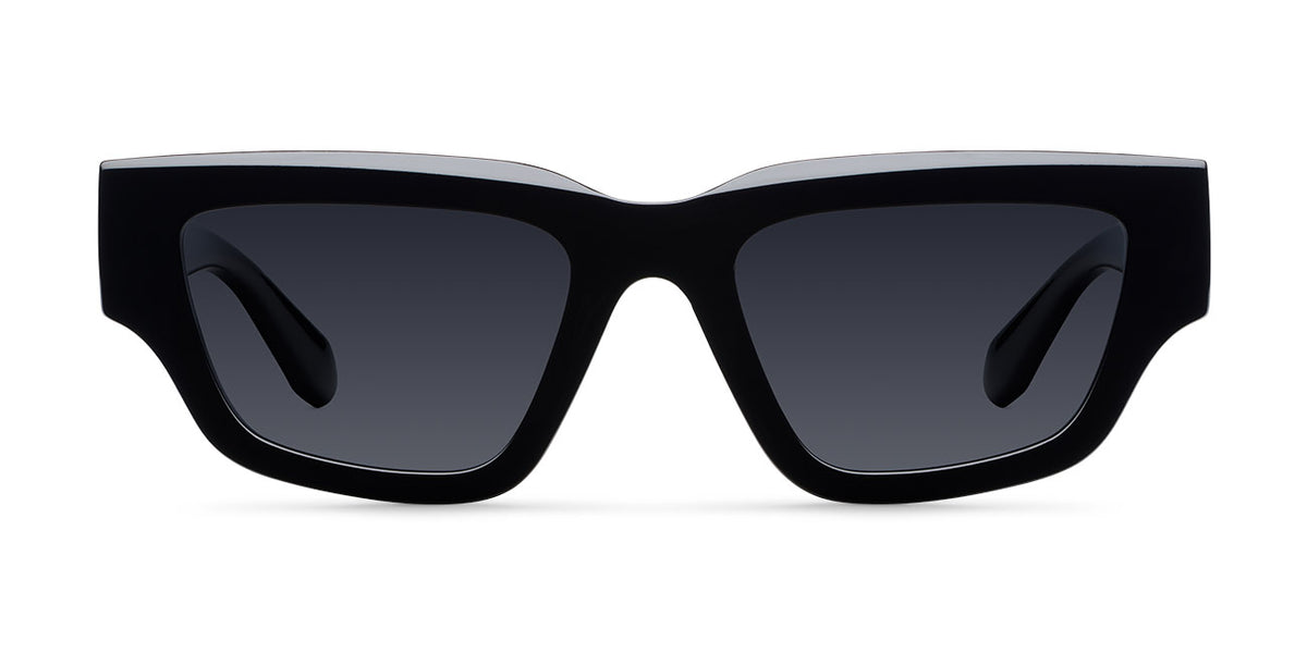 kiya-all-black-